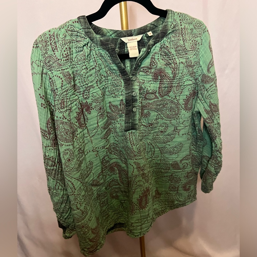 Sundance blouse size medium green Paisley and plaid  (B4)
